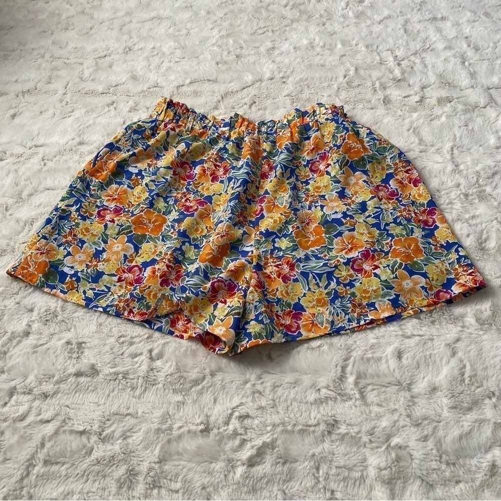 Lulu's Women's Size Medium Multicolor Floral Elastic Waist Shorts